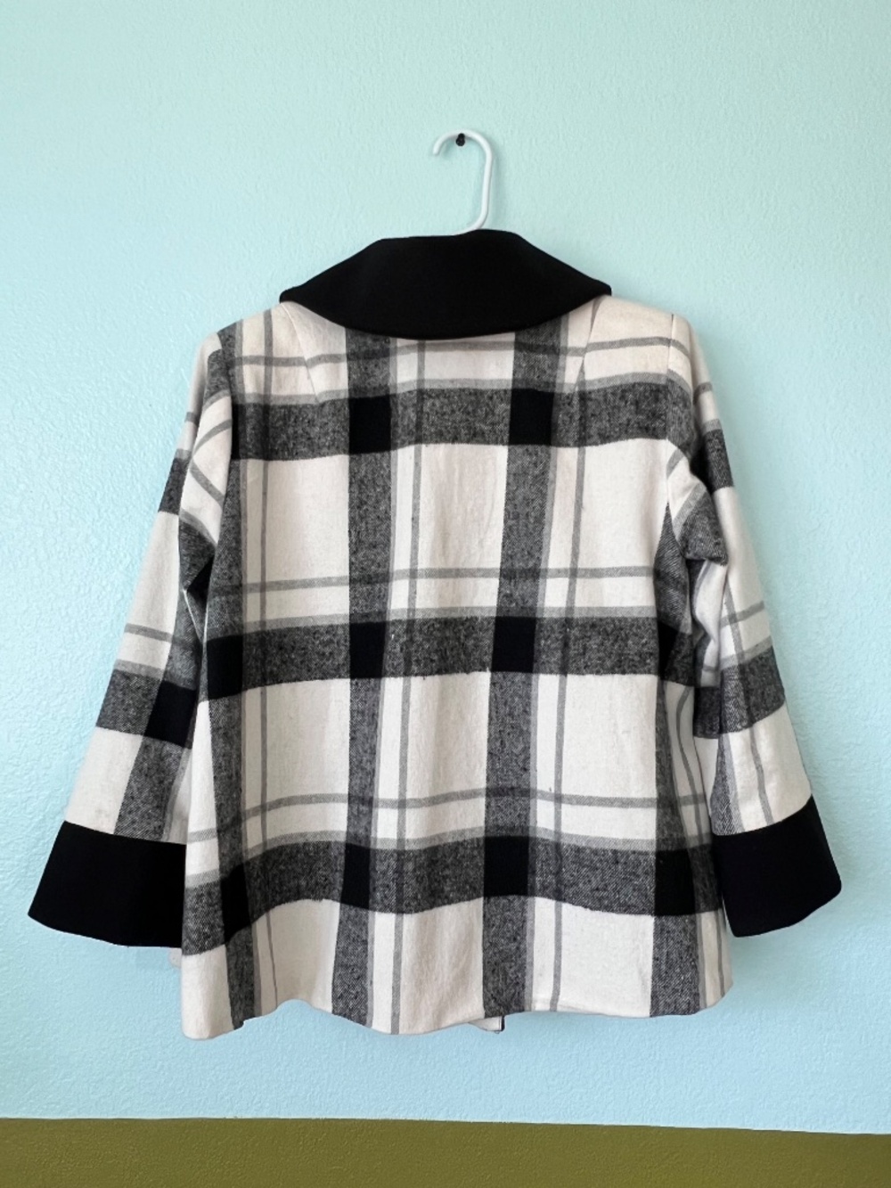 Vintage style coat - Picture 3 of 5
